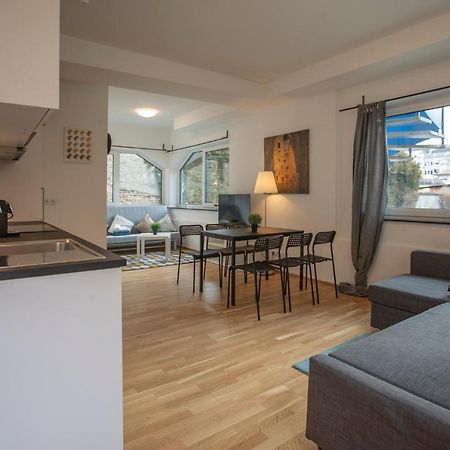 Lovely City Center Apartment In Innsbruck Bagian luar foto