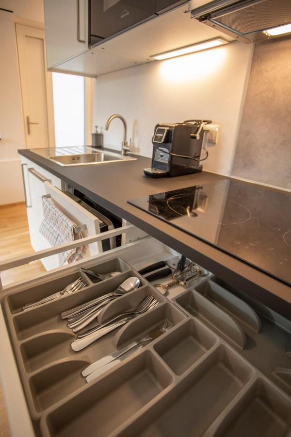 Lovely City Center Apartment In Innsbruck Bagian luar foto